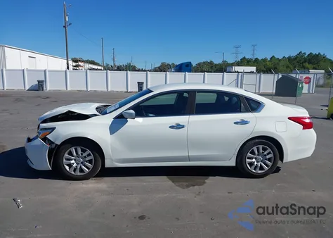 2017 Nissan Altima 2.5 S z USA, uszkodzony, nr VIN 1N4AL3AP5HC290843